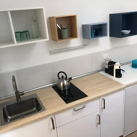 Gramsci 公寓式酒店 *