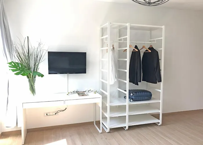 Apart Otel Gramsci *